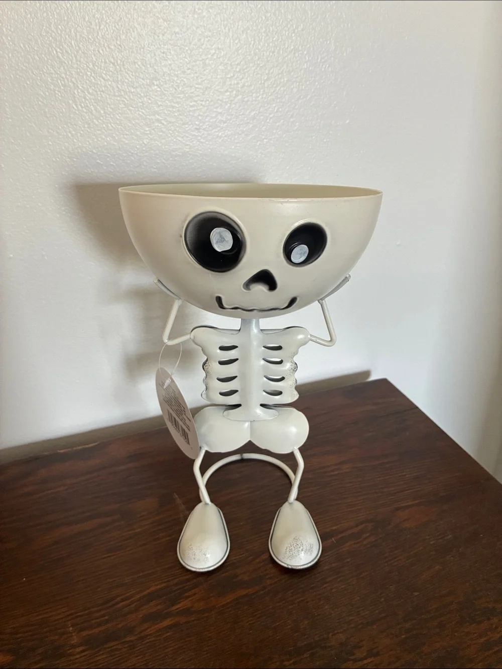 NWT- White Skeleton Man Metal Halloween Candy Bowl Decorative Stand